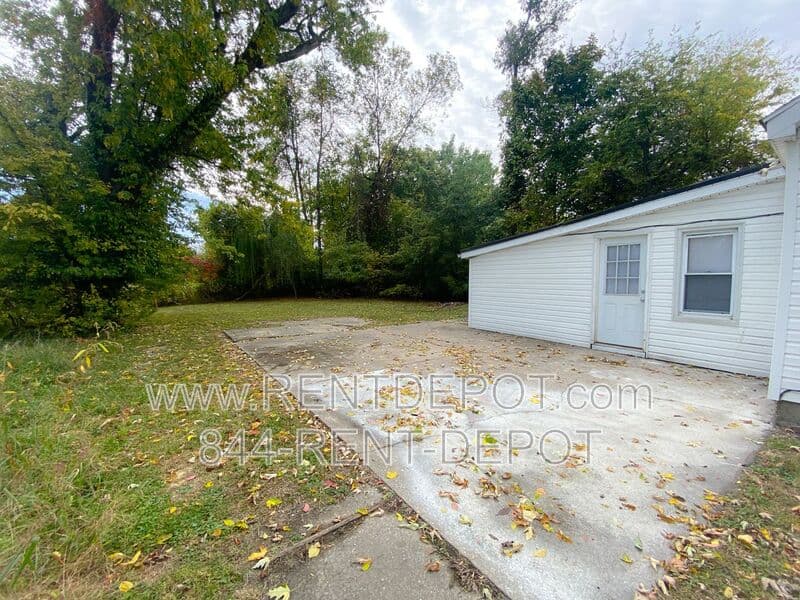 Evansville House: 1021 Vanderburgh Ave.