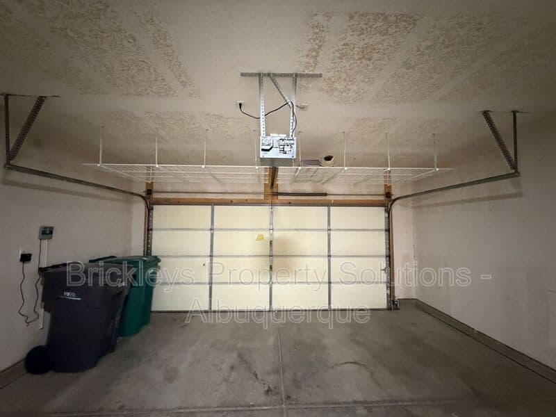 Rio Rancho House: 418 Paseo Roja Pl NE