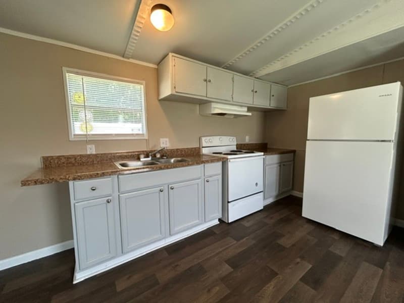 Barnwell House: 12002 Hwy 64