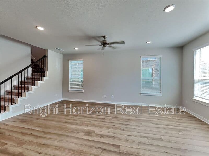 Fort Worth House: 226 Territory Trail