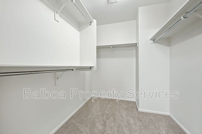 Florence House: 6135 E Paradise Ln