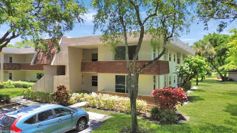 POMPANO BEACH Condo: 3641 Oaks Clubhouse Drive