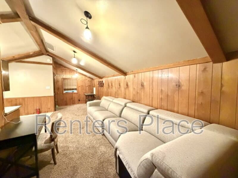 Tulsa House: 8166 South Elwood Avenue