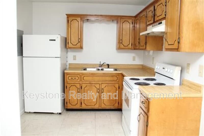Unit 88
Oak Grove Condo: 1375 Thompsonville Lane