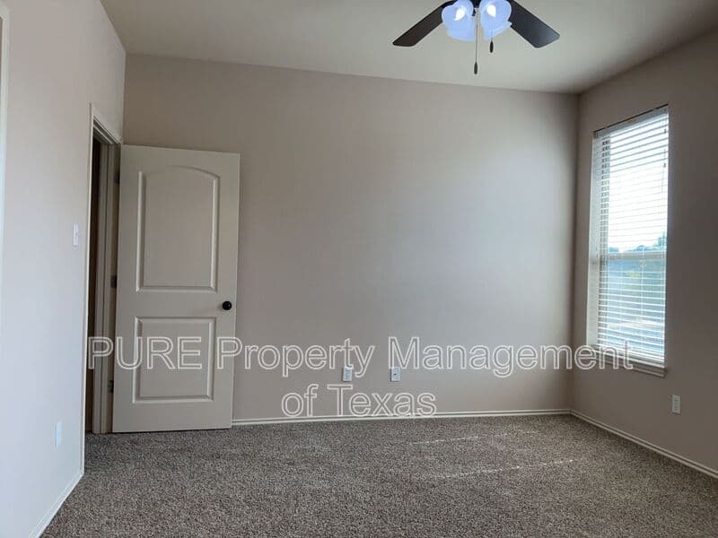 Georgetown Townhome: 124 S. Holly Street