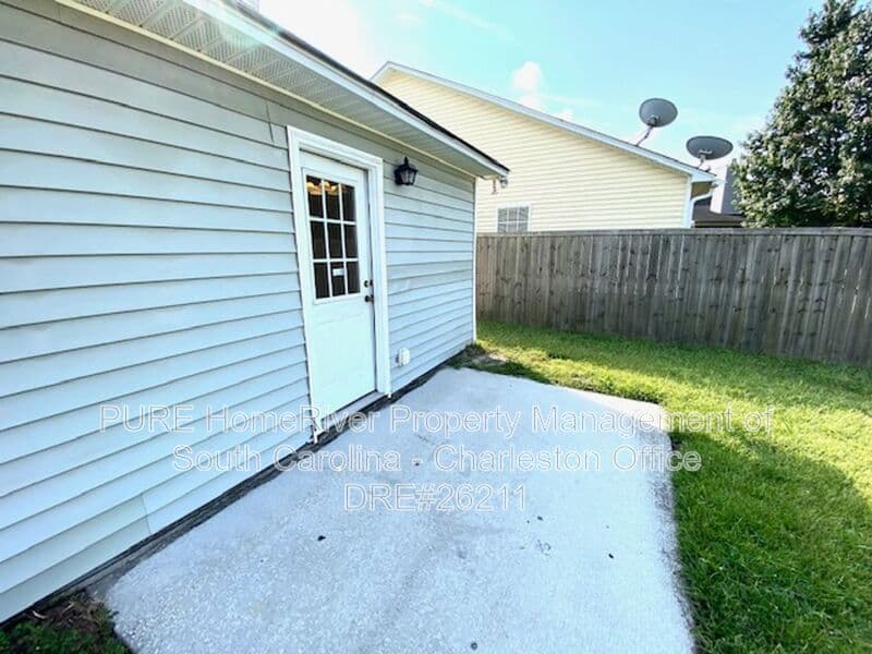 Ladson House: 229 Equinox Cir