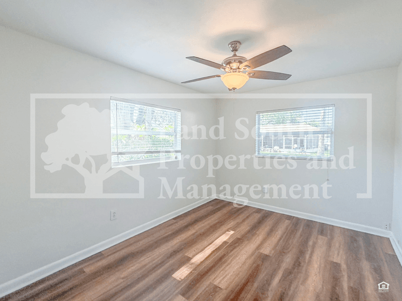 Lakeland House: 520 McKay Court