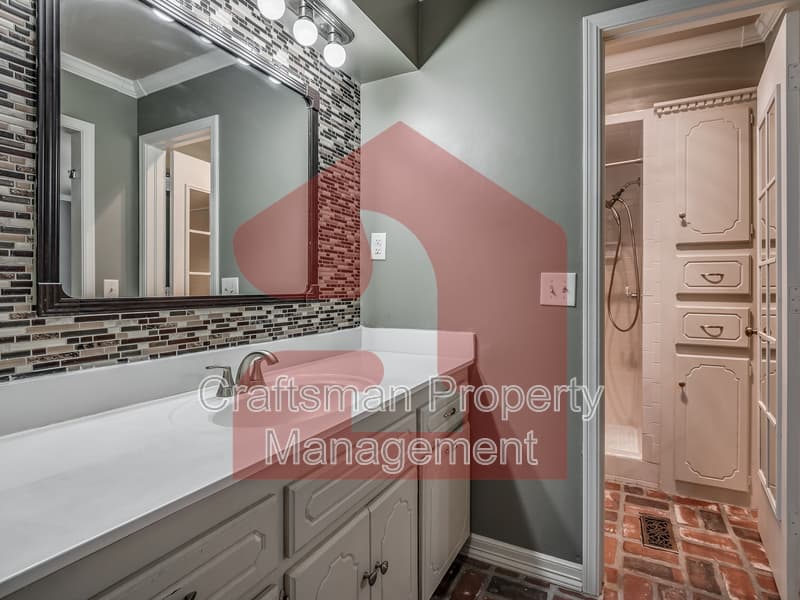 Oklahoma City House: 5313 Northwest 110th Street