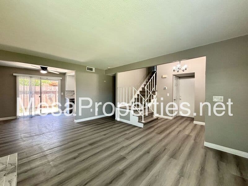 Ontario Condo: 1749 E Fairfield Ct