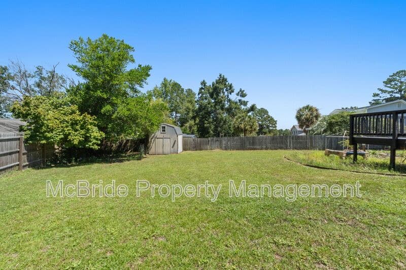 Augusta House: 4009 Royal Oaks Court