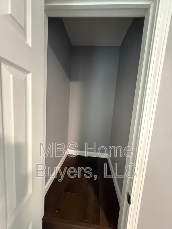 Florissant House: 1095 Boone Street
