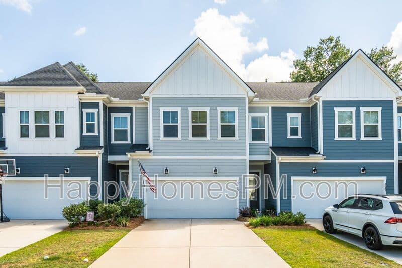 Mount Pleasant House: 3049 Emma Lane