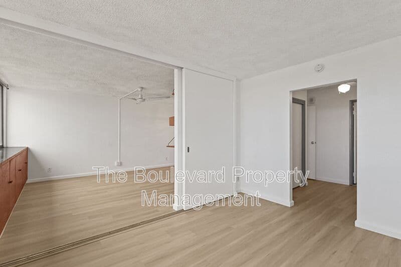 Honolulu Condo: 55 S Kukui St