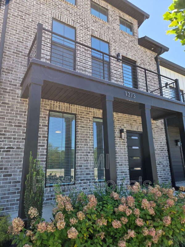 Murfreesboro Townhome: 1373 Rebecca Johns Dr