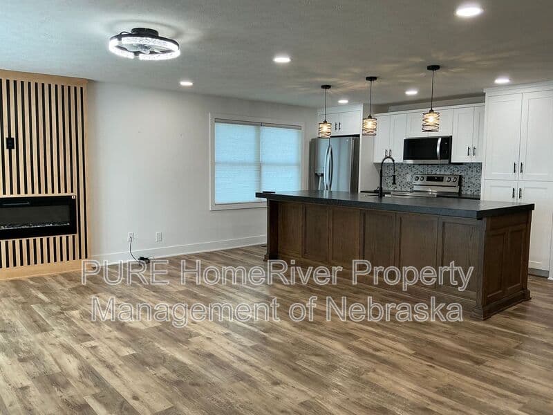 Tekamah House: 316 N 13th St