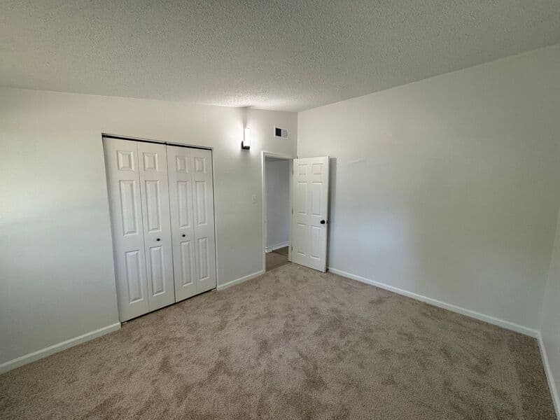 Southaven House: 8658 Bunker Hill Drive