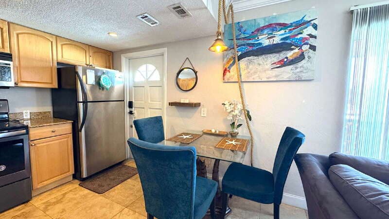 Daytona Beach Condo: 506 University Blvd
