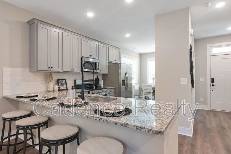 Wilmington House: 1747 Perimeter Loop