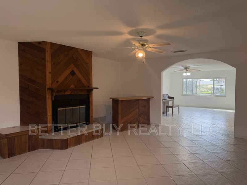 Flagler Beach House: 337 North 10th Street