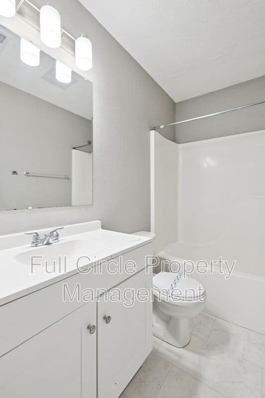 Lincoln House: 2720 N 1st St