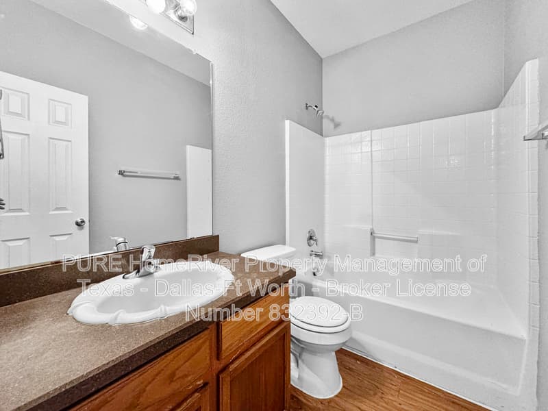 Forney House: 122 Independence Trl