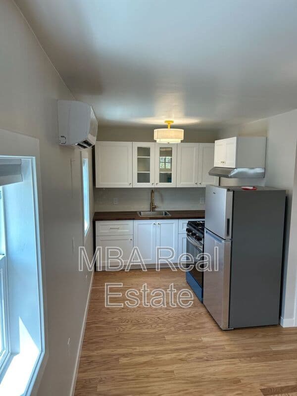Phoenix Condo: 1338 W Monroe St