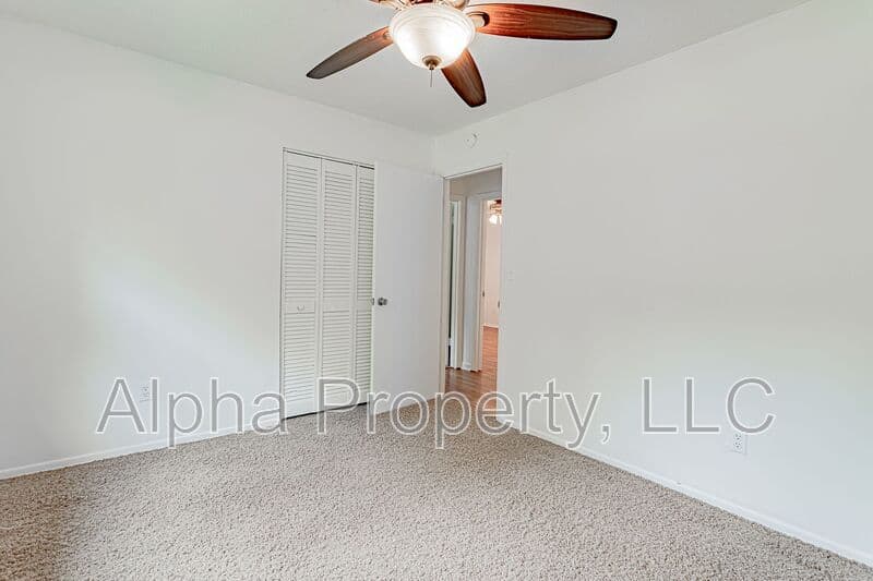 Greer House: 134 Saturn Lane