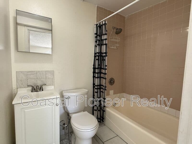 Tampa Condo: 2106 N Himes Ave