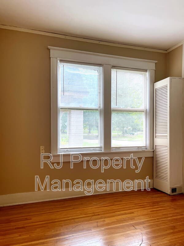 Memphis House: 1572 Tutwiler Ave