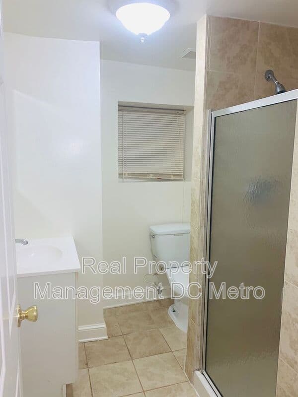 Washington Townhome: 117 W St. NW