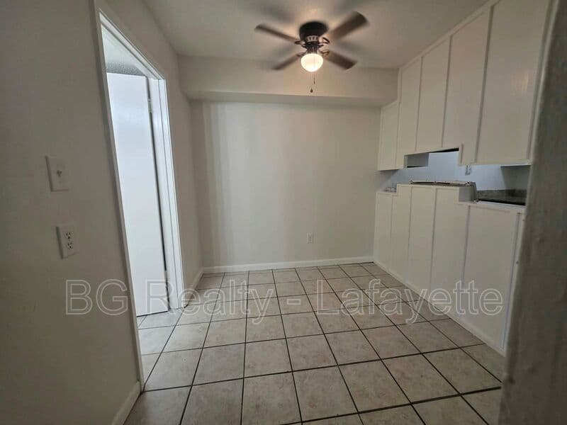 Lafayette Townhome: 302 Pillette Road