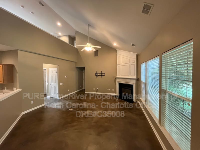 Charlotte House: 8903 Darcy Hopkins Drive