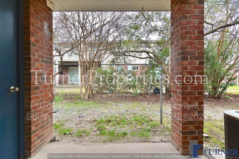 Columbia House: 3800 Plowden Rd