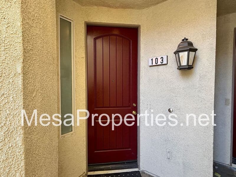 Rancho Cucamonga Townhome: 7161 East Avenue