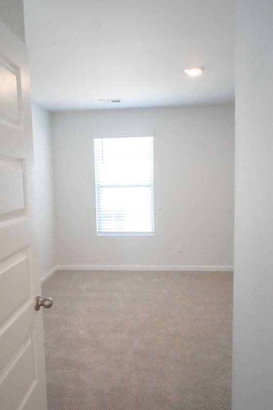 Bloomingdale House: 418 Coconut Dr
