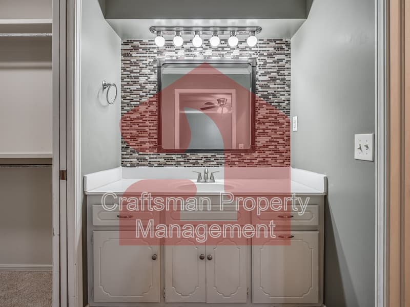 Oklahoma City House: 5313 Northwest 110th Street