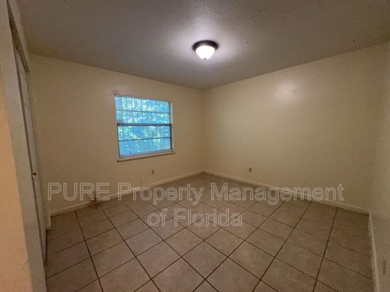 Ocala House: 1970 SE 40 Street Rd