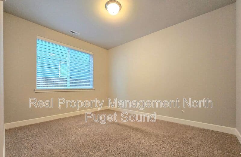 Marysville House: 8432 75th St NE