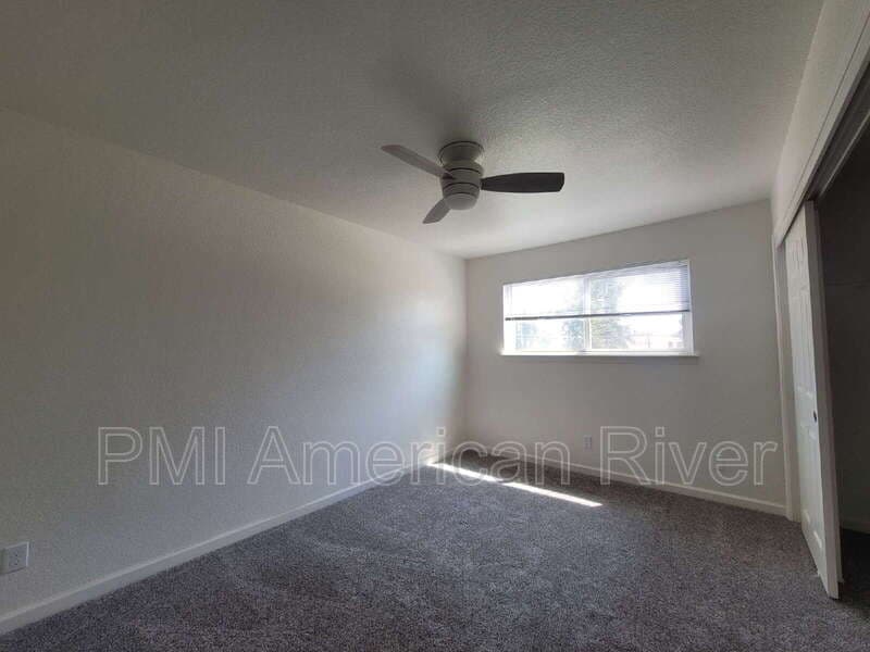 Sacramento House: 7147 Bacchini Avenue