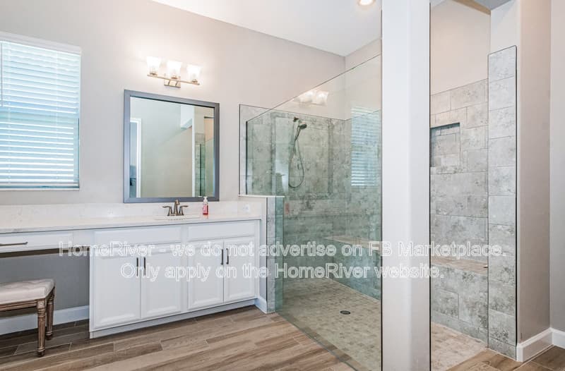 Wimauma House: 5326 Kelper Hook Ct