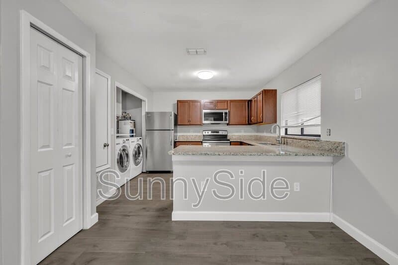 Ocoee Townhome: 631 Olympic Dr