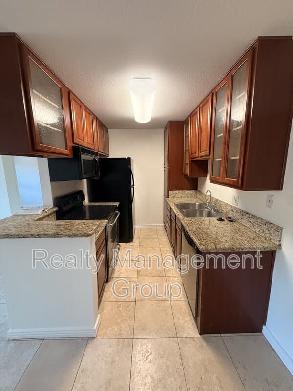 La Mesa Condo: 5417 Lake Murray Boulevard
