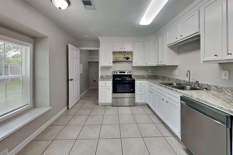 Hockley House: 17503 Ranch Country Rd