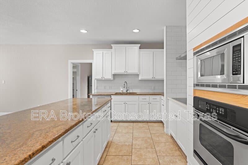 Leander House: 2031 Palos Verdes