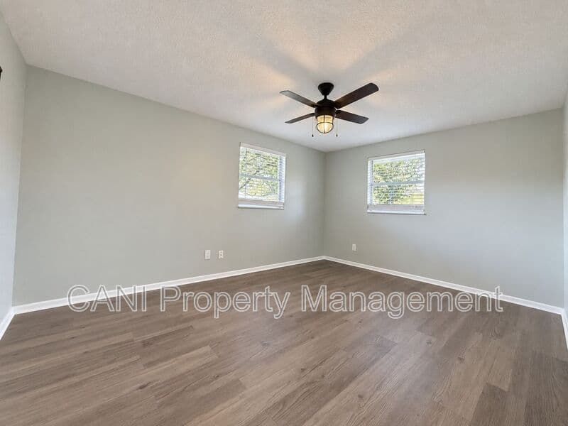 Longwood Condo: 326 East Palmetto Avenue