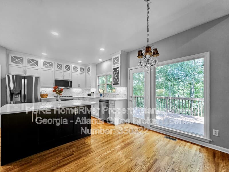 Suwanee House: 4345 Landover Way
