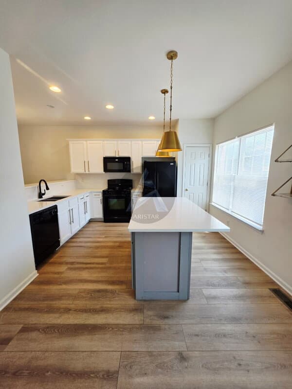 Kennesaw House: 1440 Dolcetto Trce