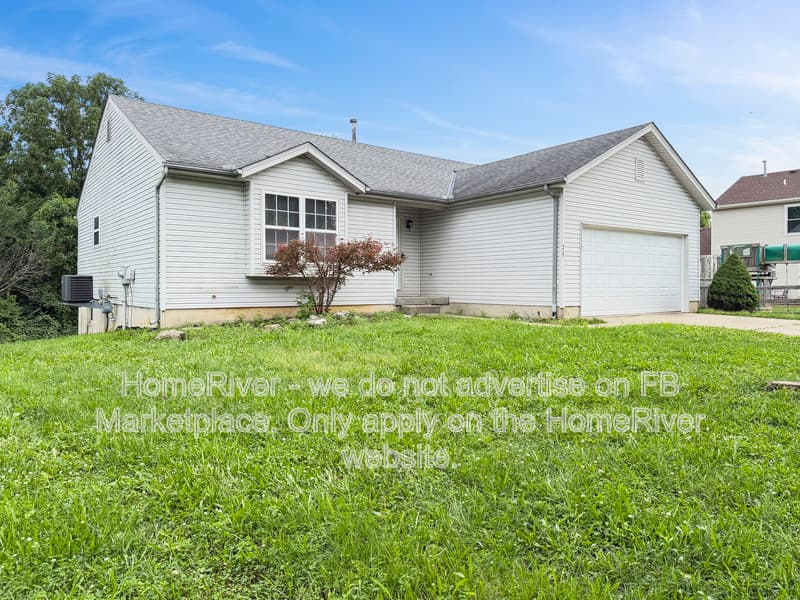 Lebanon House: 475 Lookout Ridge Dr