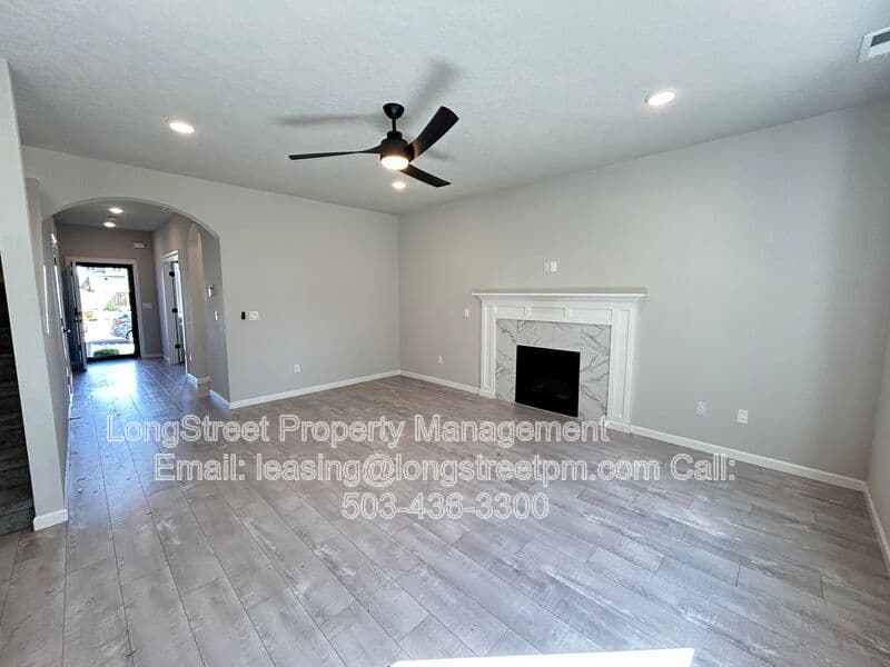 Adair Village House: 7237 SE Berg Dr