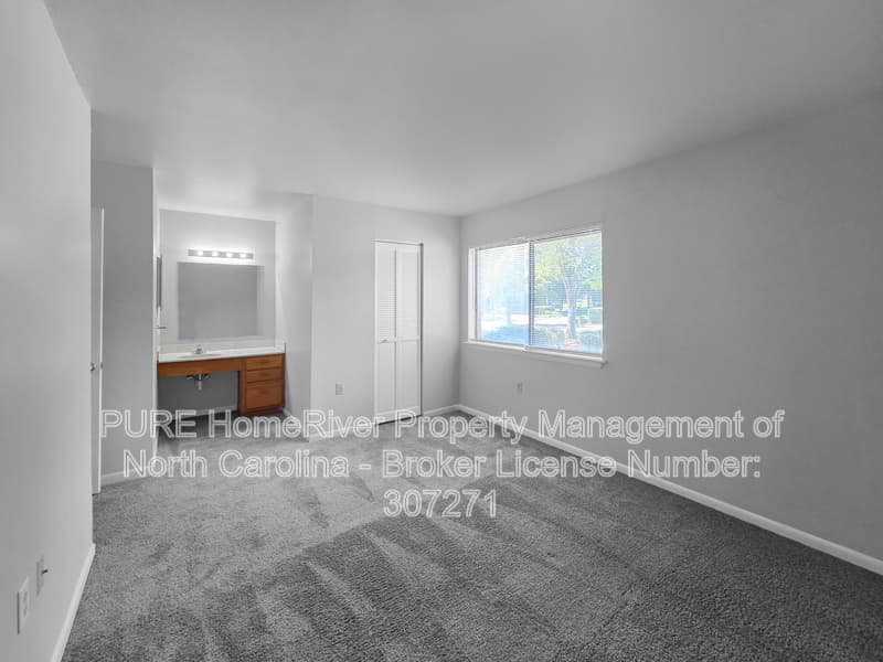 Charlotte Condo: 4801 Spring Lake Dr